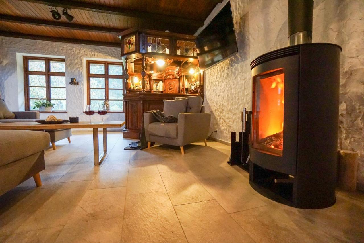 Ruhe Unter Reet-Haus Mit Sauna, Whirlpool Und Kamin Gnarrenburg Exterior photo
